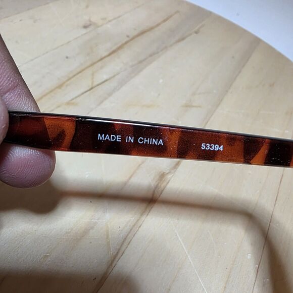 A.J. Morgan 53394 Soho Rectangular Sunglasses Brown Tortoise Unisex No Case - Picture 8 of 10